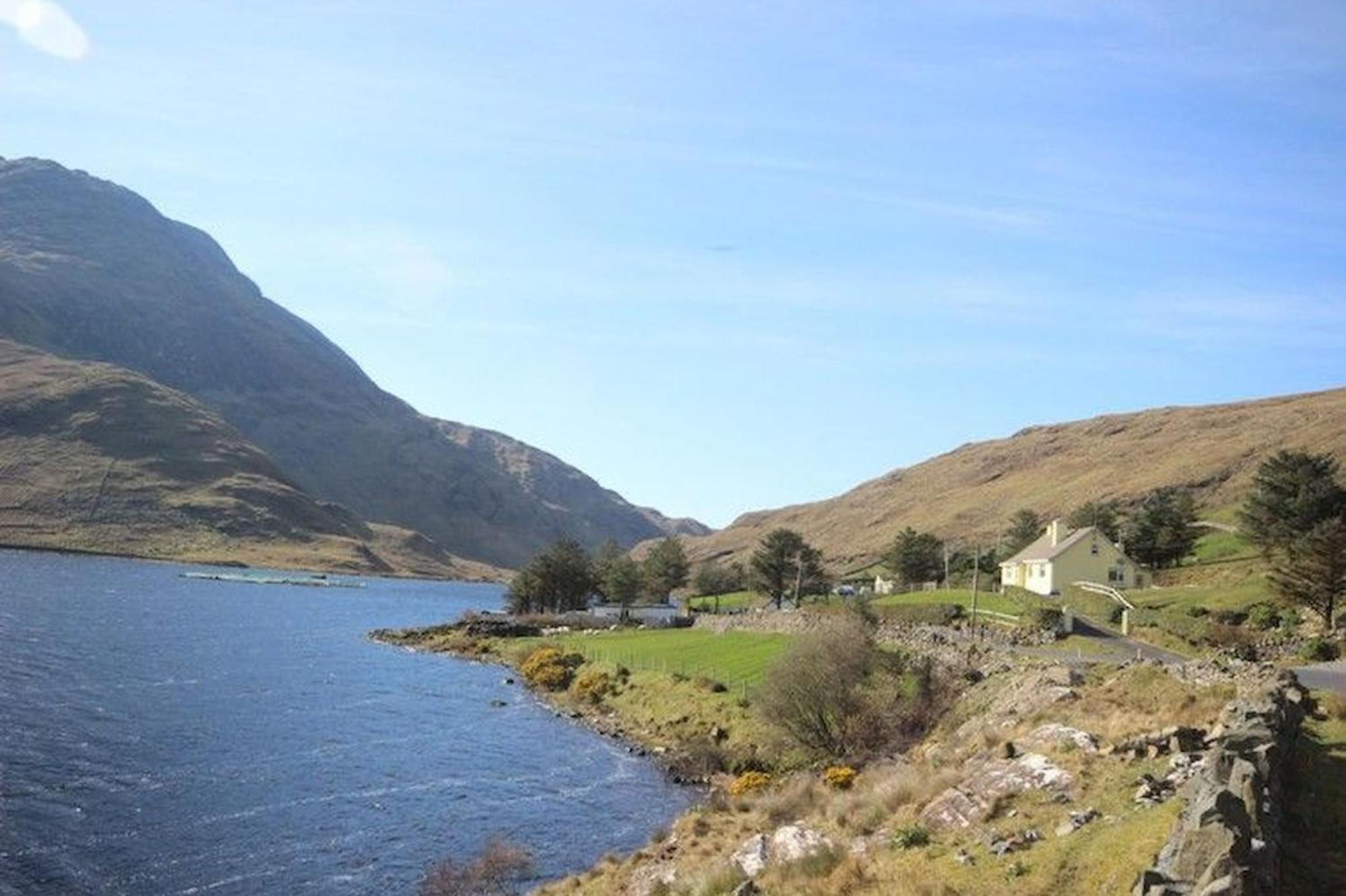 Vila Lough Fee Renvyle Exteriér fotografie